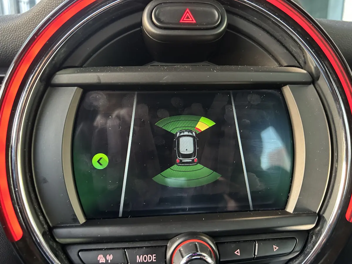 1.5 One Chili | AUTOMAAT | LEDER | CARPLAY/ANDROID | NAVI | CRUISE CONTROL | LMV 17'' | PDC V+A | STOELVERWARMING | CLIMATE CONTROL | LED | BLUETOOTH