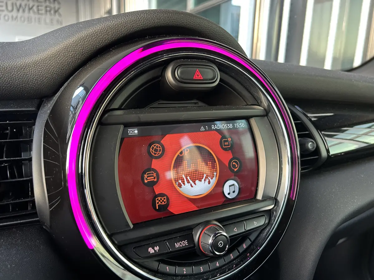 1.5 One Chili | AUTOMAAT | LEDER | CARPLAY/ANDROID | NAVI | CRUISE CONTROL | LMV 17'' | PDC V+A | STOELVERWARMING | CLIMATE CONTROL | LED | BLUETOOTH
