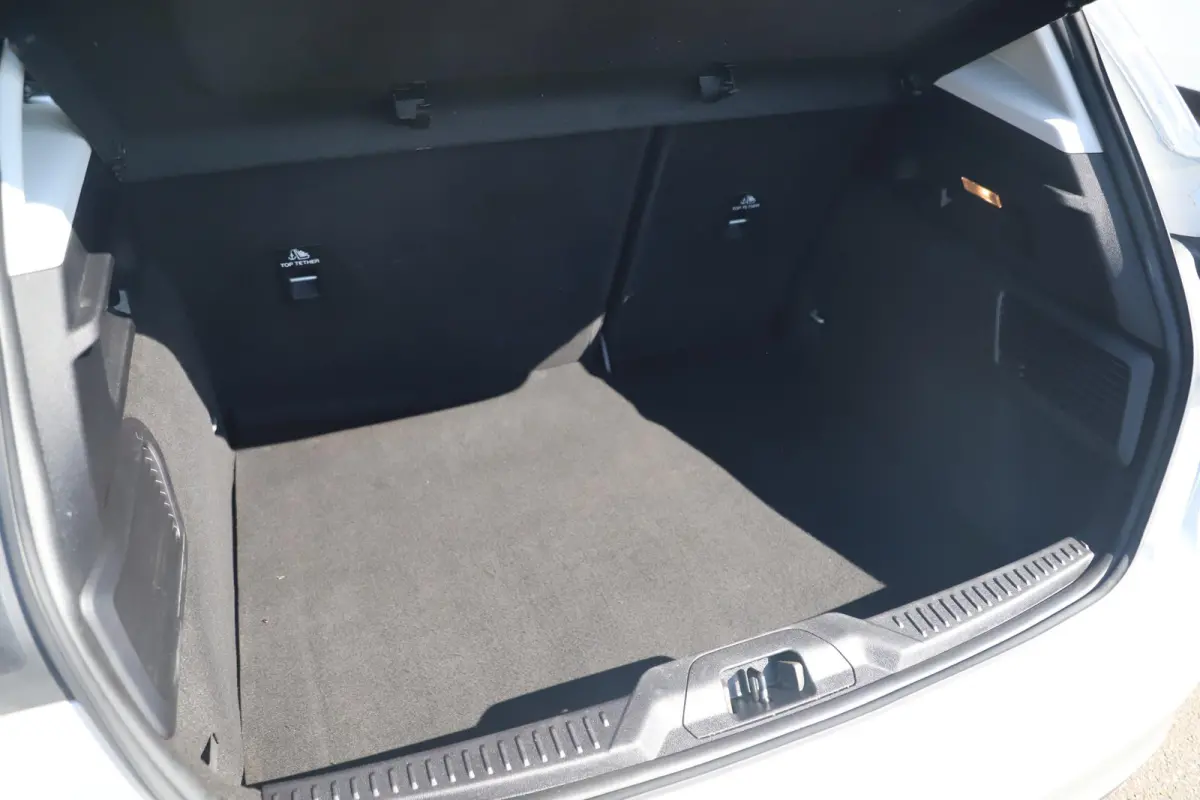 1.0 EcoBoost Trend Edition Business 125PK Navigatie Carplay Android Airco Cruise Lane Assist 16 inch LMV Bluetooth