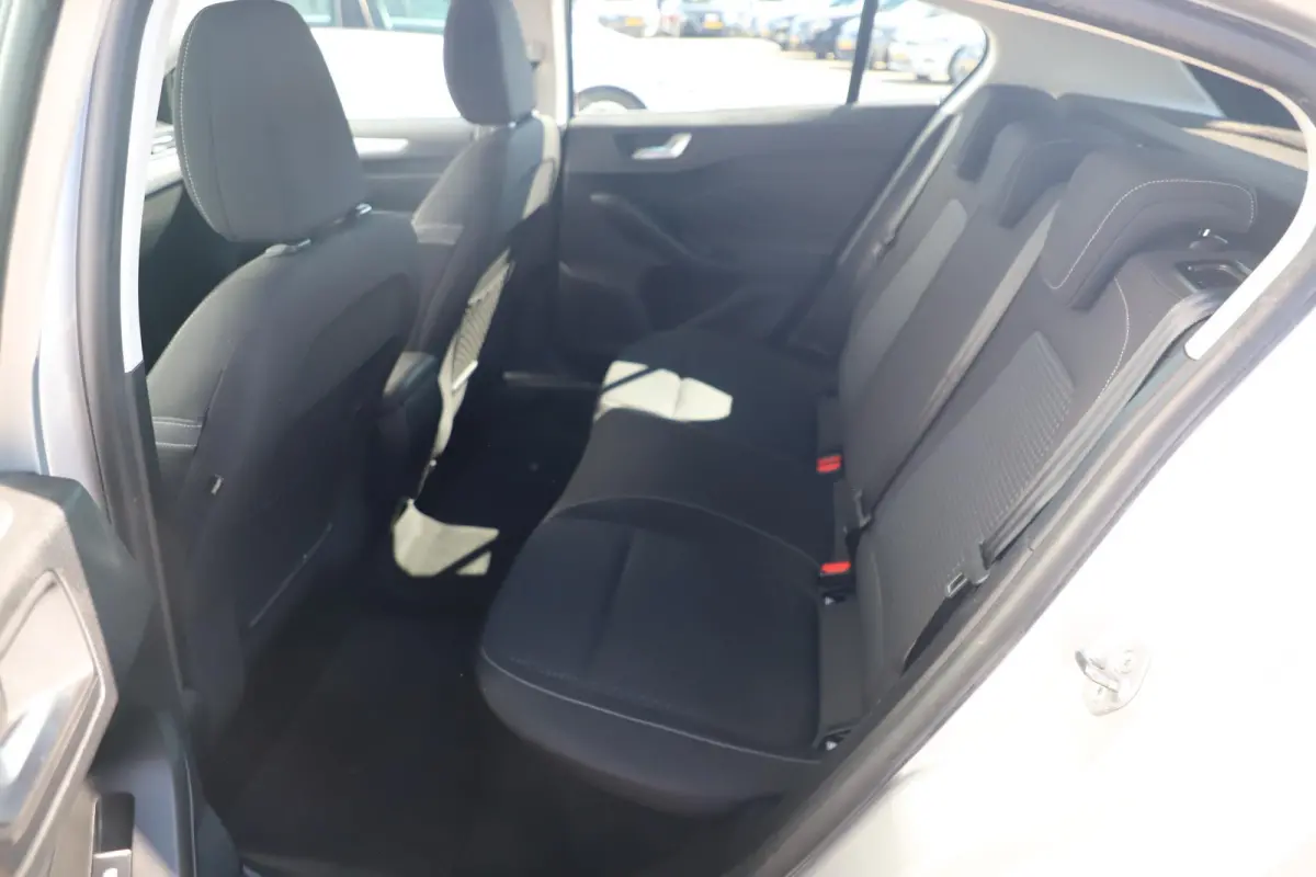 1.0 EcoBoost Trend Edition Business 125PK Navigatie Carplay Android Airco Cruise Lane Assist 16 inch LMV Bluetooth