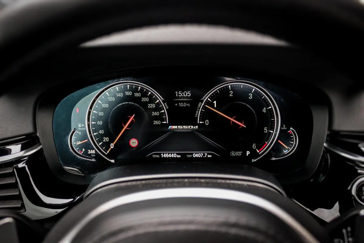 M550d xDrive High Executive | 2e eigenaar | Driving Assistant Plus | Innovation pakket | Stoelverwarming & -ventilatie | Stuurverwarming | Harman-kardon | 360 camera