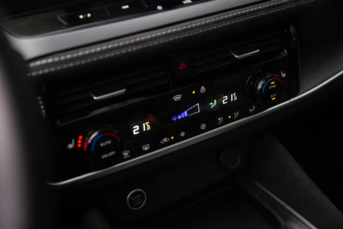 1.3 MHEV Xtronic Tekna Plus , 3D-camera, Panoramadak, Head-up display, Sfeerverlichting,