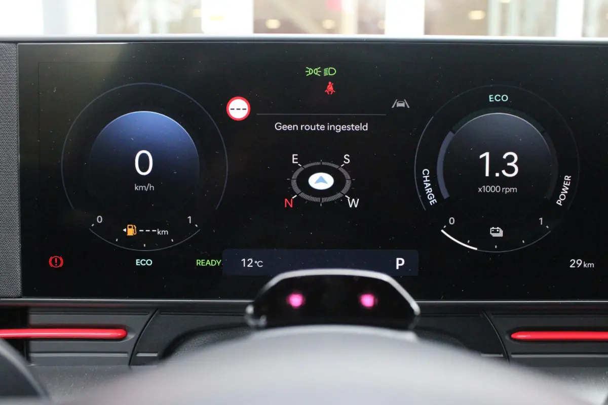 1.6 GDI 130PK HEV N LINE | *NIEUWE AUTO!* | NAVIGATIE | DRAADLOZE APPLE CARPLAY/ANDROID AUTO | ADAPTIVE CRUISE CONTROL | CLIMATE CONTROL | DODEHOEK DETECTIE | DRAADLOZE TELEFOONLADER |  18" 