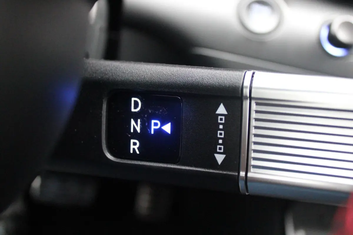 1.6 GDI 130PK HEV N LINE | *NIEUWE AUTO!* | NAVIGATIE | DRAADLOZE APPLE CARPLAY/ANDROID AUTO | ADAPTIVE CRUISE CONTROL | CLIMATE CONTROL | DODEHOEK DETECTIE | DRAADLOZE TELEFOONLADER |  18" 