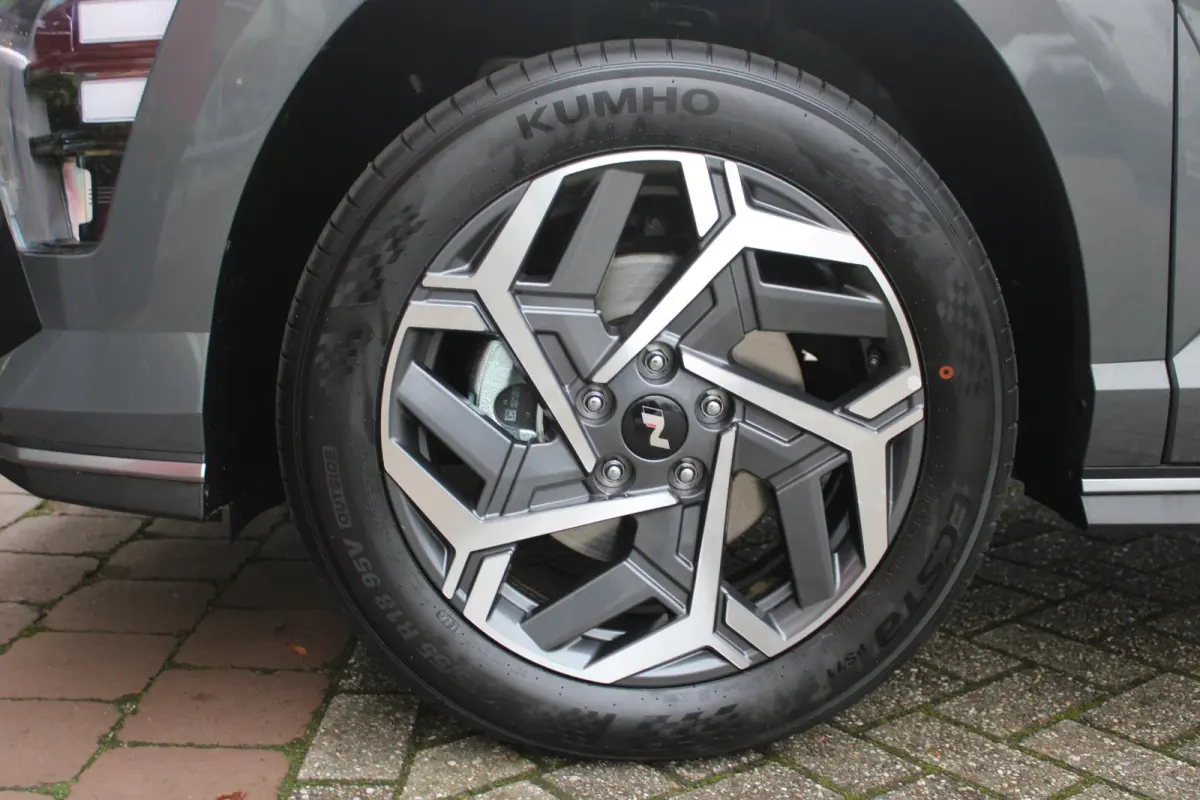 1.6 GDI 130PK HEV N LINE | *NIEUWE AUTO!* | NAVIGATIE | DRAADLOZE APPLE CARPLAY/ANDROID AUTO | ADAPTIVE CRUISE CONTROL | CLIMATE CONTROL | DODEHOEK DETECTIE | DRAADLOZE TELEFOONLADER |  18" 