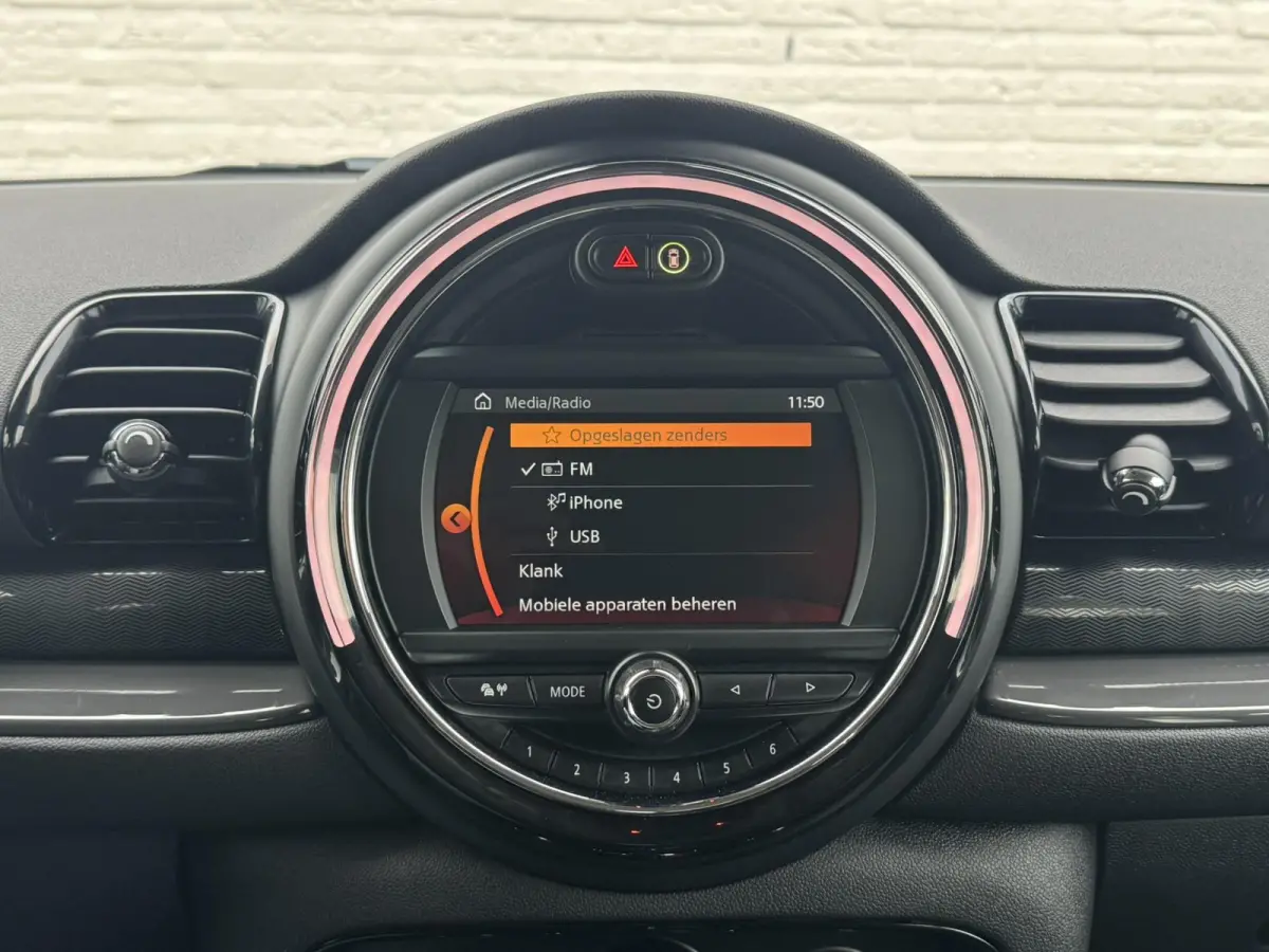 Mini 1.5 Cooper Sportstoelen half leder Navigatie Cruise Clima Trekhaak