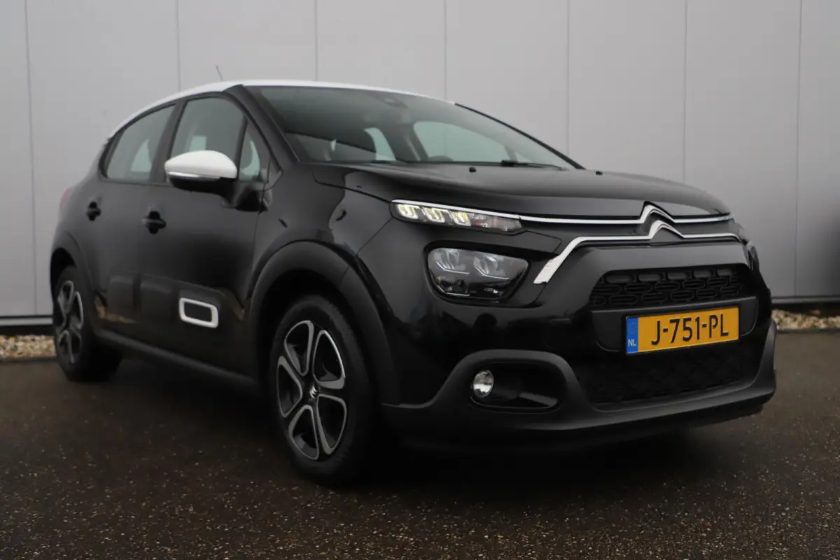1.2 Feel Carplay Android Navigatie Climate Cruise Control Rijstrooksensor Parkeersensor All-season banden!
