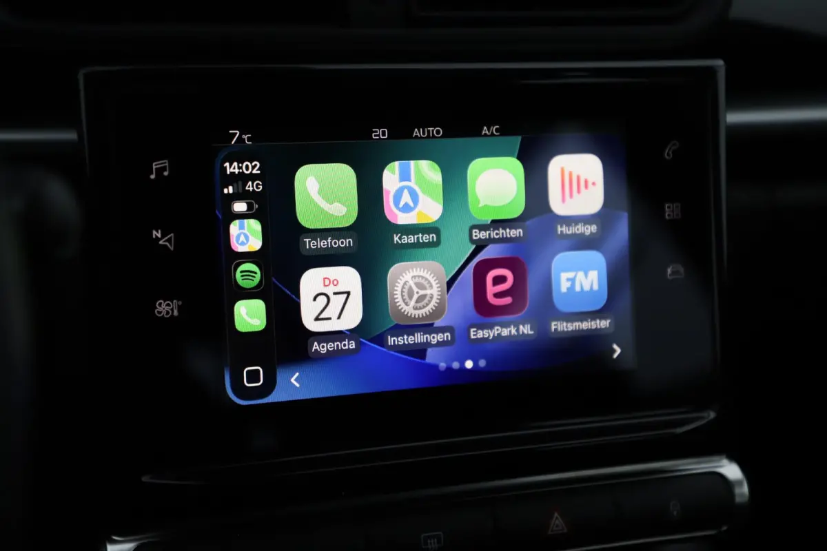 1.2 Feel Carplay Android Navigatie Climate Cruise Control Rijstrooksensor Parkeersensor All-season banden!