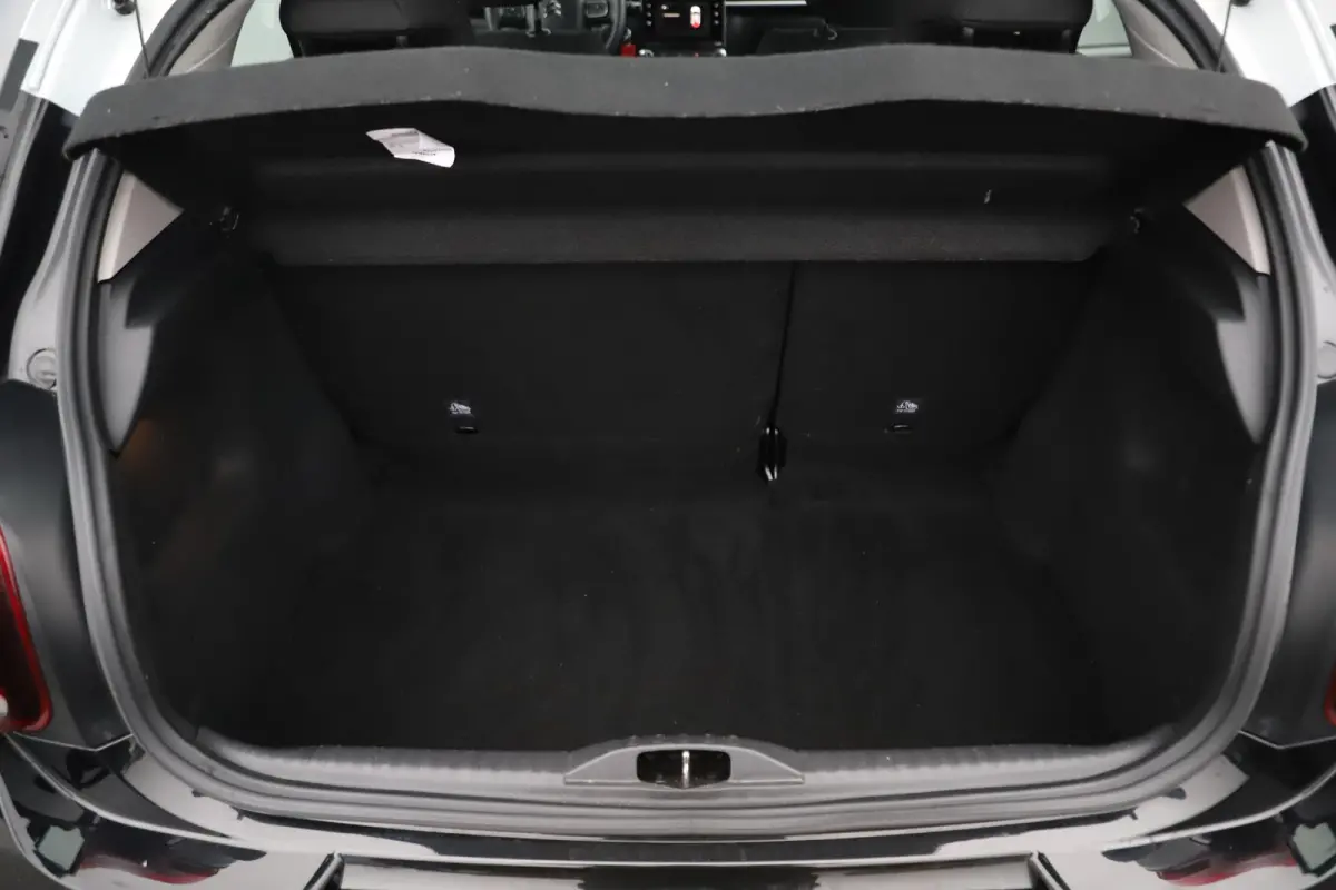 1.2 Feel Carplay Android Navigatie Climate Cruise Control Rijstrooksensor Parkeersensor All-season banden!