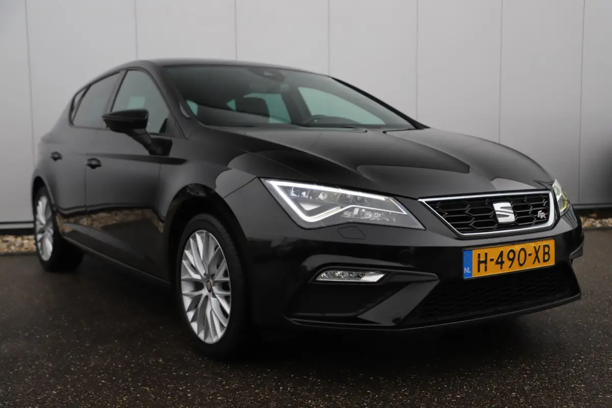 1.0 TSI FR Ultimate Edition Virtual Cockpit Full LED 17 inch LMV Beats Audio Navigatie Achteruitrijcamera Carplay Android Climate Cruise Control Stoelverwarming