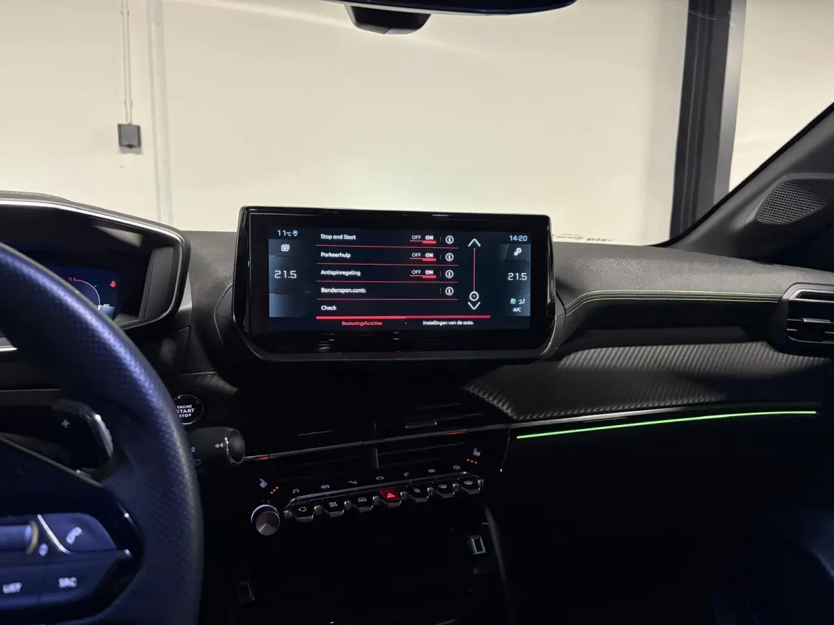 1.2 PureTech 100 GT PANO KEYLESS VOL'