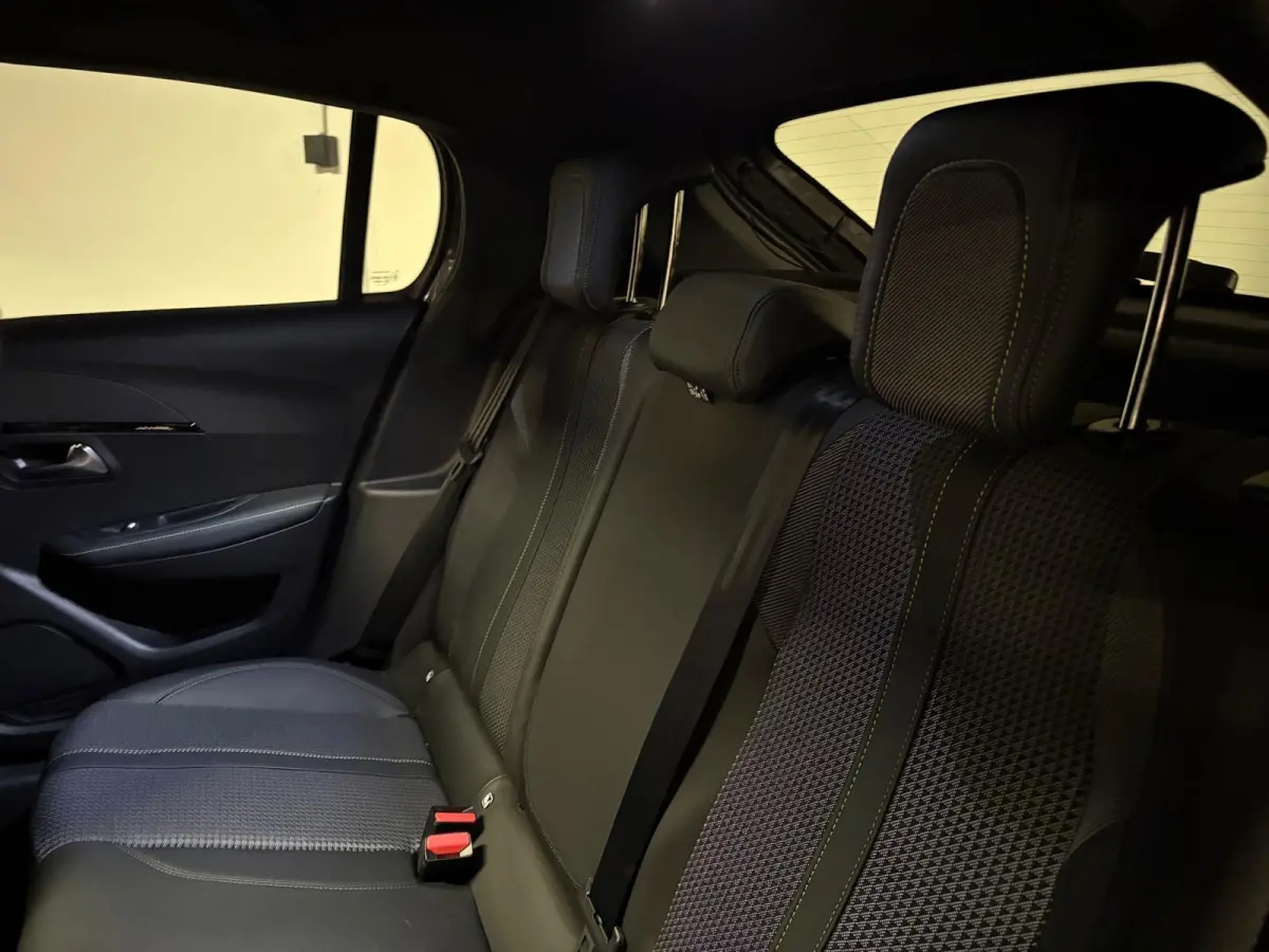 1.2 PureTech 100 GT PANO KEYLESS VOL'
