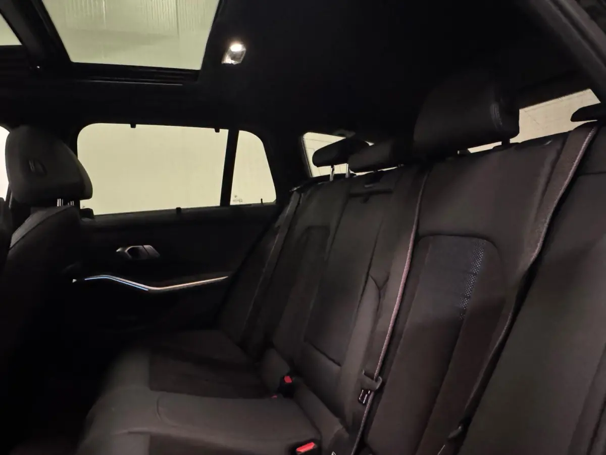 330e | M-SPORT | PANO | HUD | TREKHAAK | CAMERA | SHADOW LINE