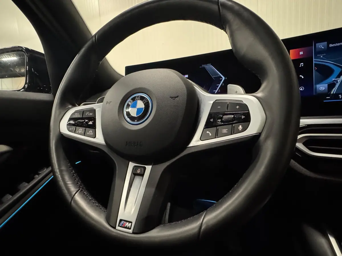 330e | M-SPORT | PANO | HUD | TREKHAAK | CAMERA | SHADOW LINE