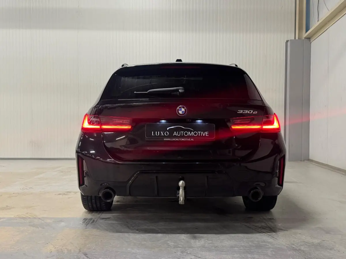 330e | M-SPORT | PANO | HUD | TREKHAAK | CAMERA | SHADOW LINE