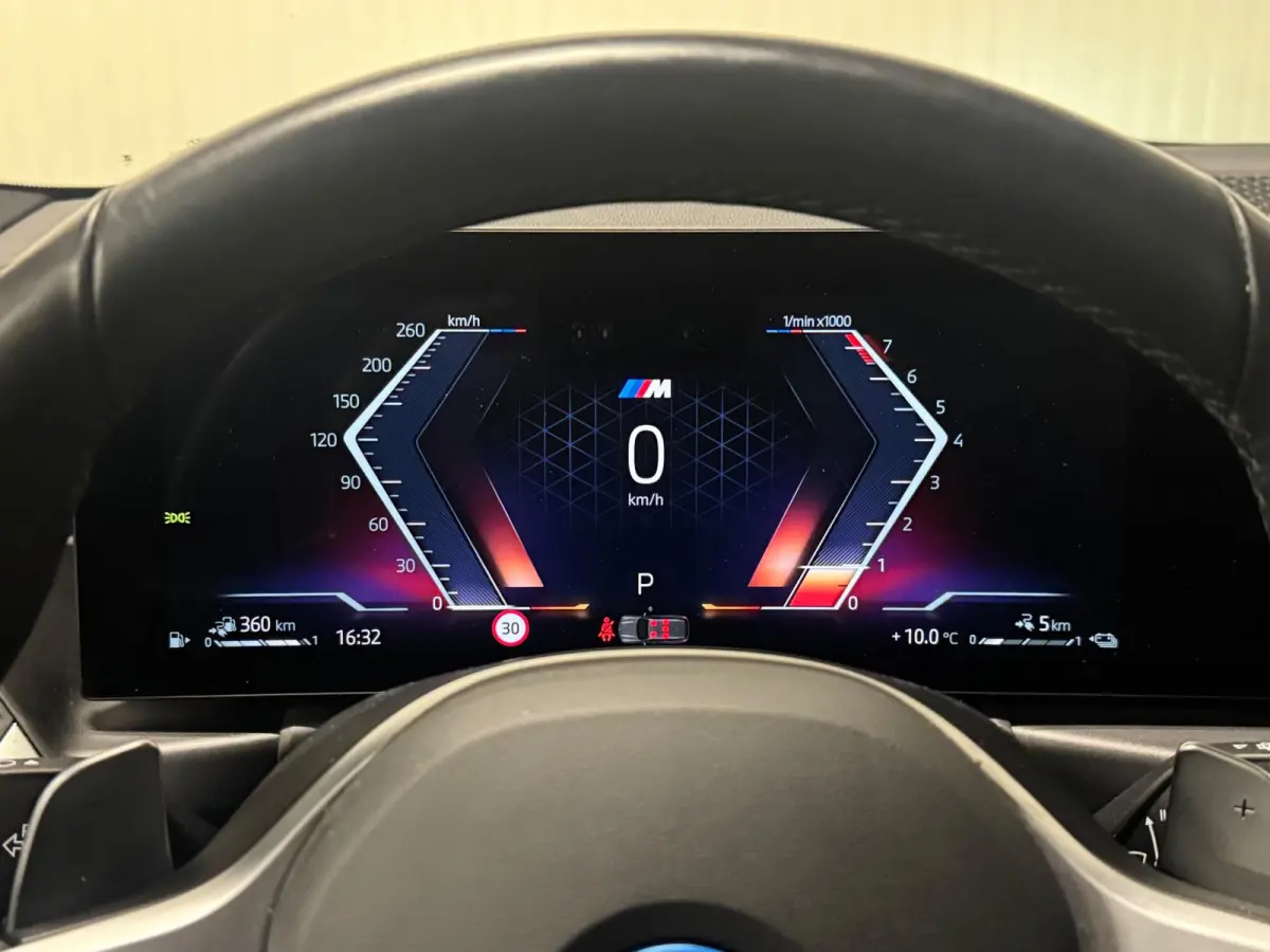 330e | M-SPORT | PANO | HUD | TREKHAAK | CAMERA | SHADOW LINE