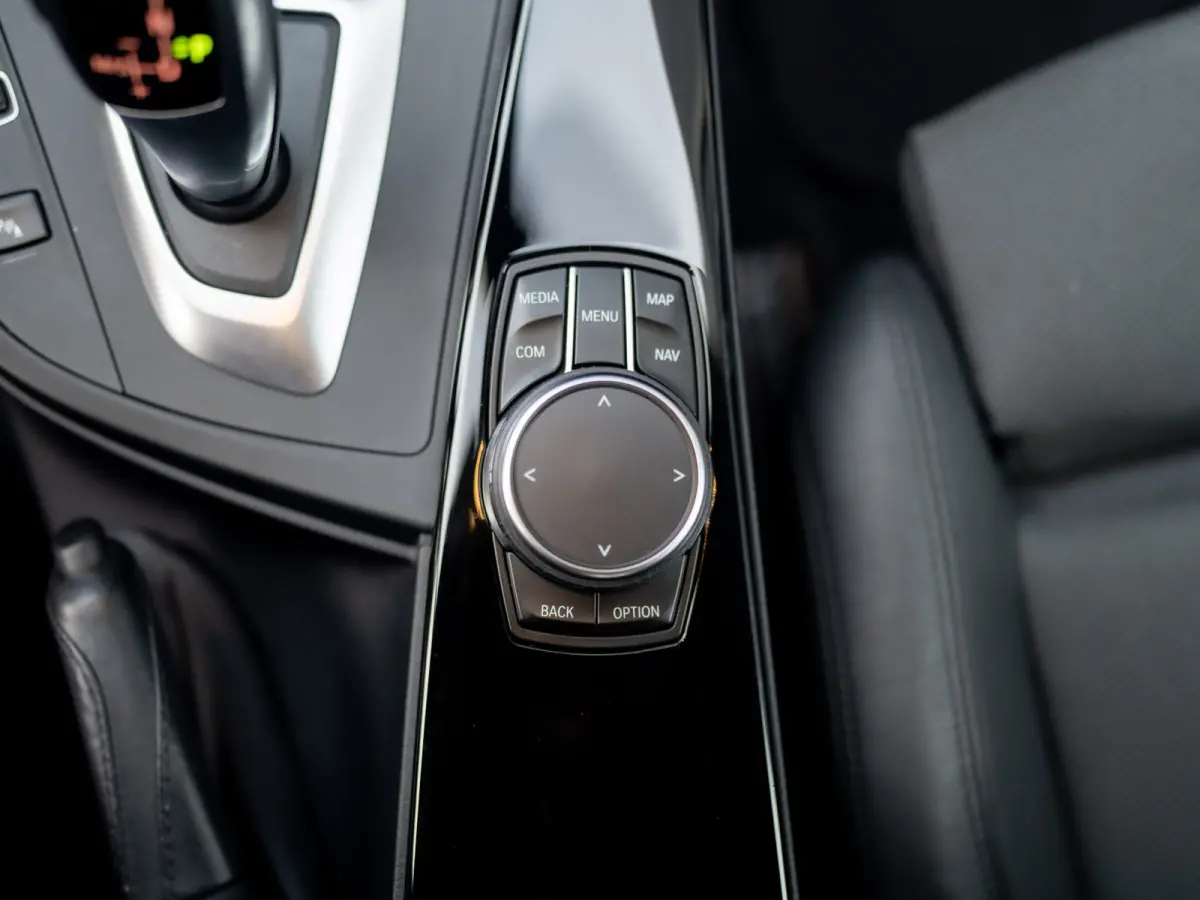 320i Executive | Apple Carplay | Head Up | Keyless | Prijs Rijklaar!!