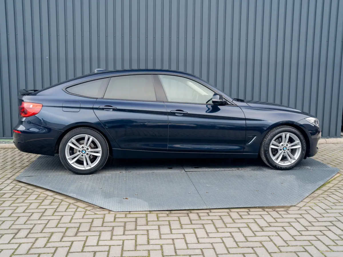 320i Executive | Apple Carplay | Head Up | Keyless | Prijs Rijklaar!!