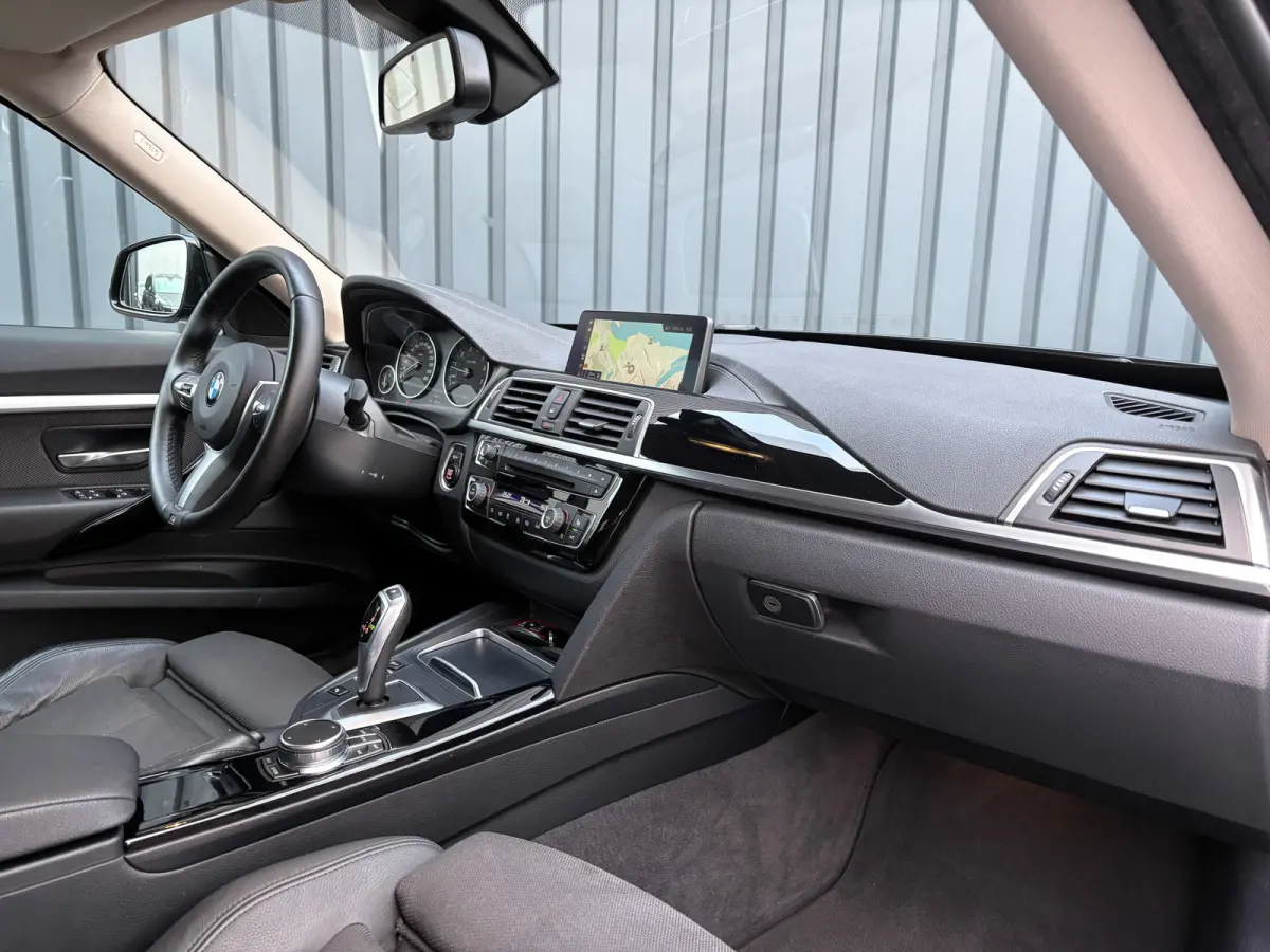 320i Executive | Apple Carplay | Head Up | Keyless | Prijs Rijklaar!!