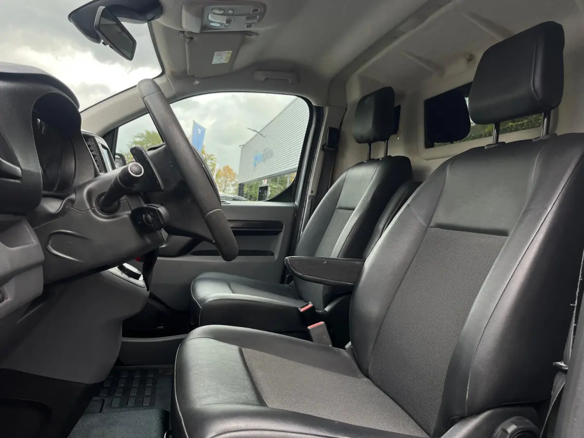2.0 BlueHDI 120 Premium, Automaat, CarPlay, 360 Camera, Cruise, NAP