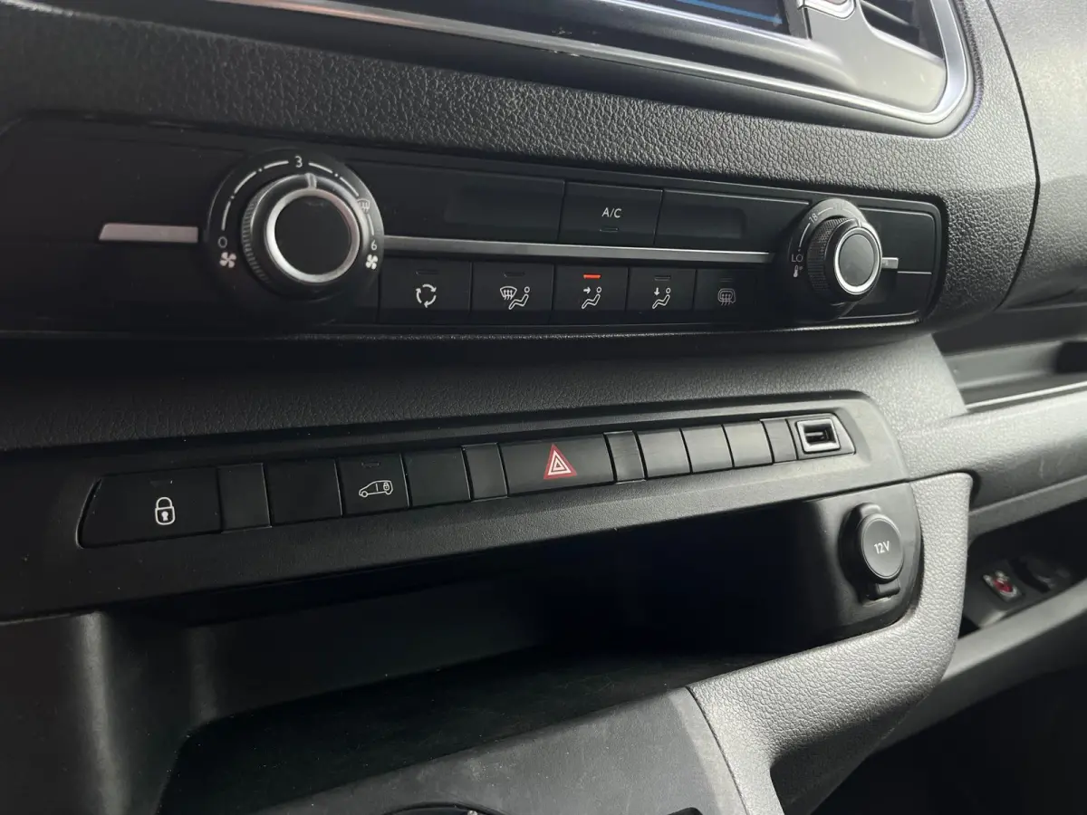 2.0 BlueHDI 120 Premium, Automaat, CarPlay, 360 Camera, Cruise, NAP