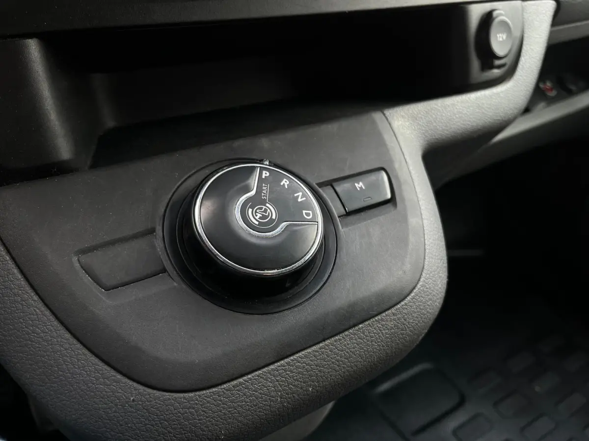 2.0 BlueHDI 120 Premium, Automaat, CarPlay, 360 Camera, Cruise, NAP