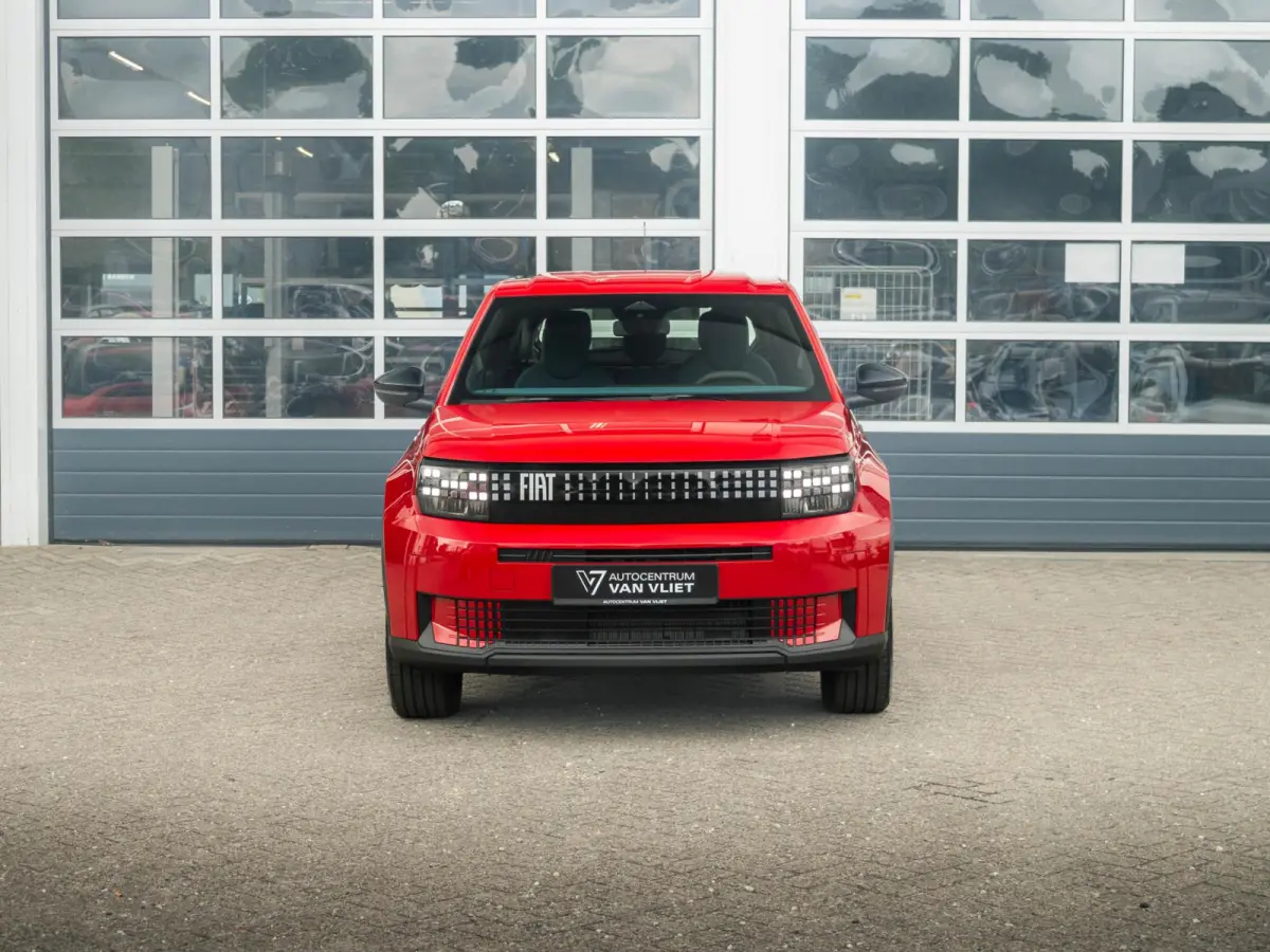 Red 11 kW 44 kWh | Airco | Cruise | Apple Carplay | 16" | PDC