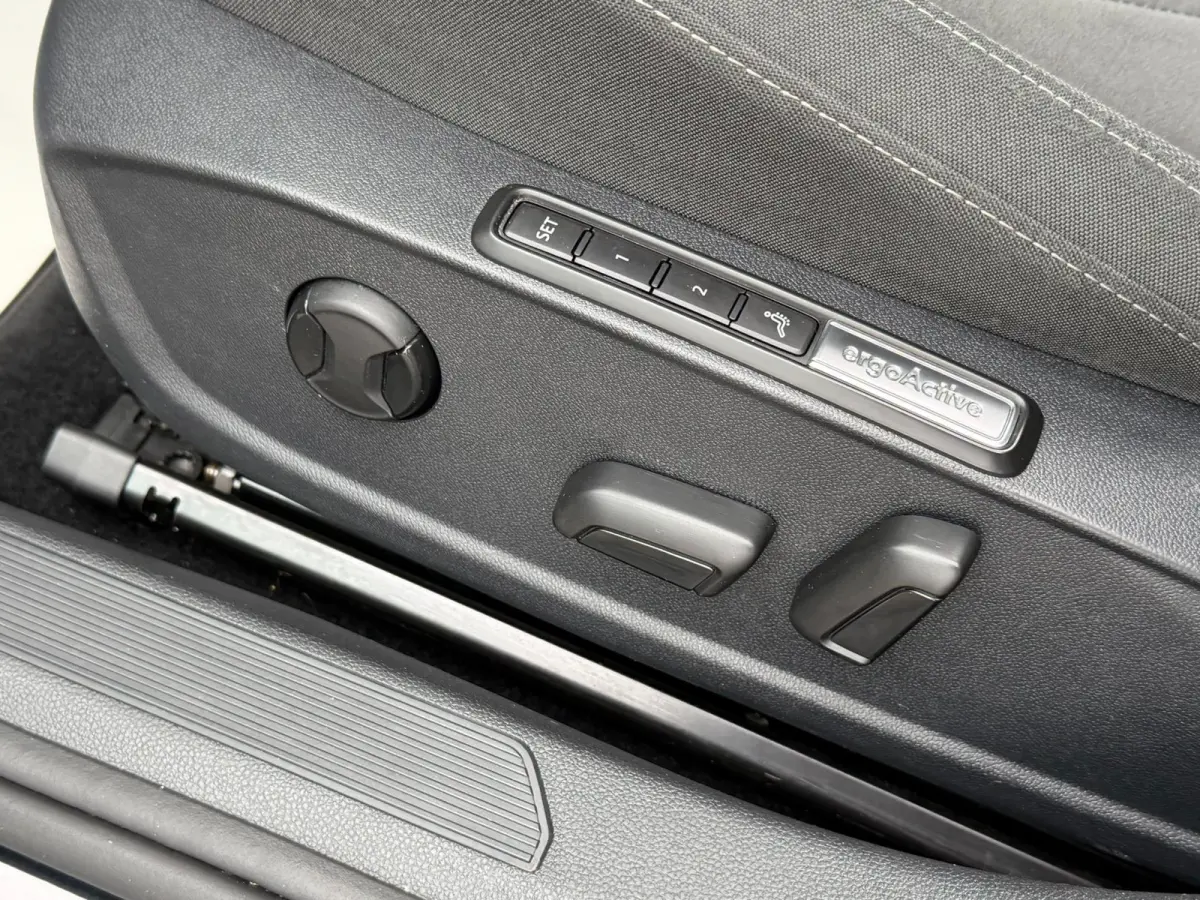 1.5 TSI STYLE l ACC l XENON l PANO