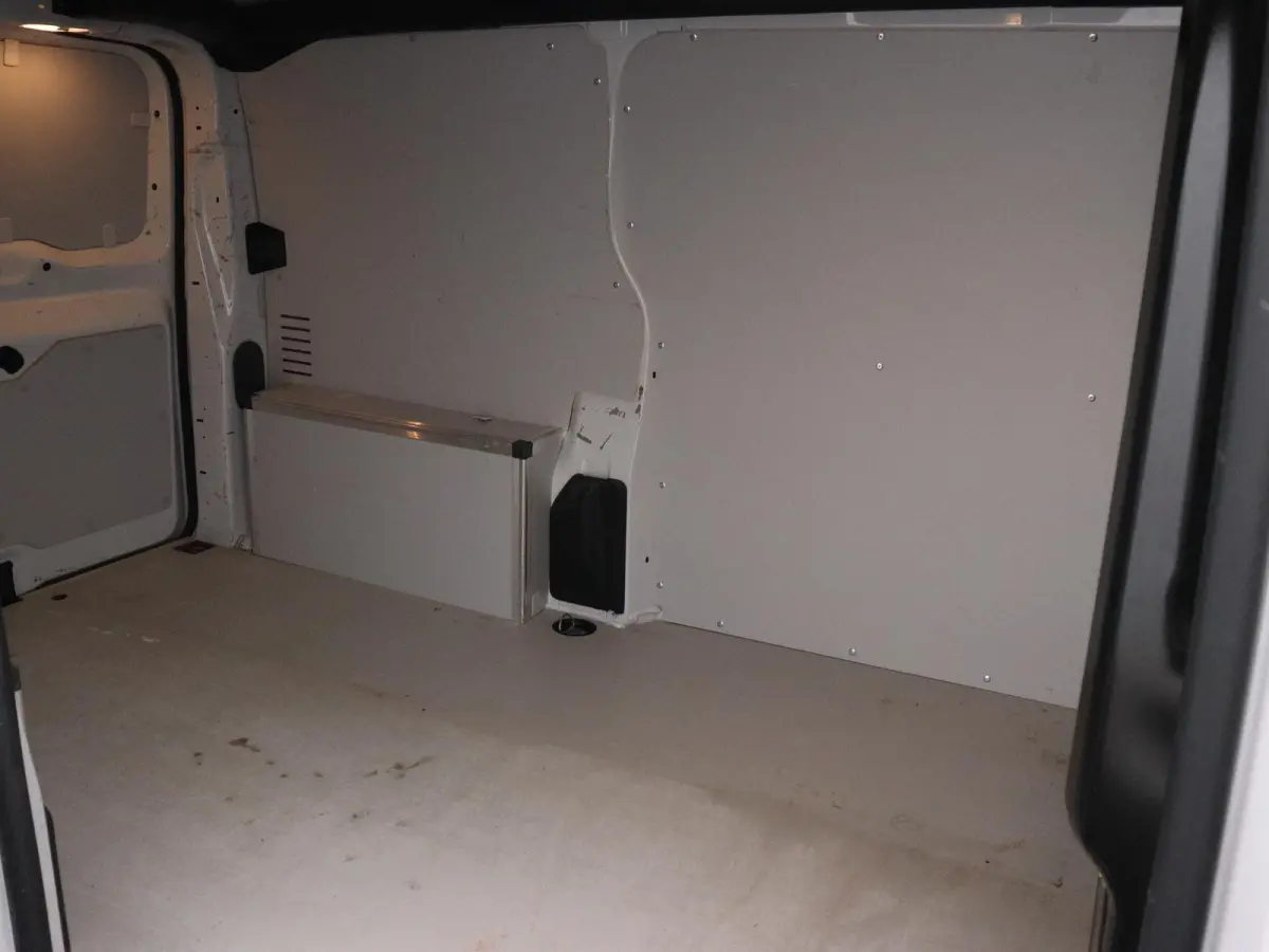 1.5 Diesel 120 S&S L2 | 120pk | Laadvloer | Gladde Betimmering | Airco | Parkeersensoren | Slechts 45.000km! |
