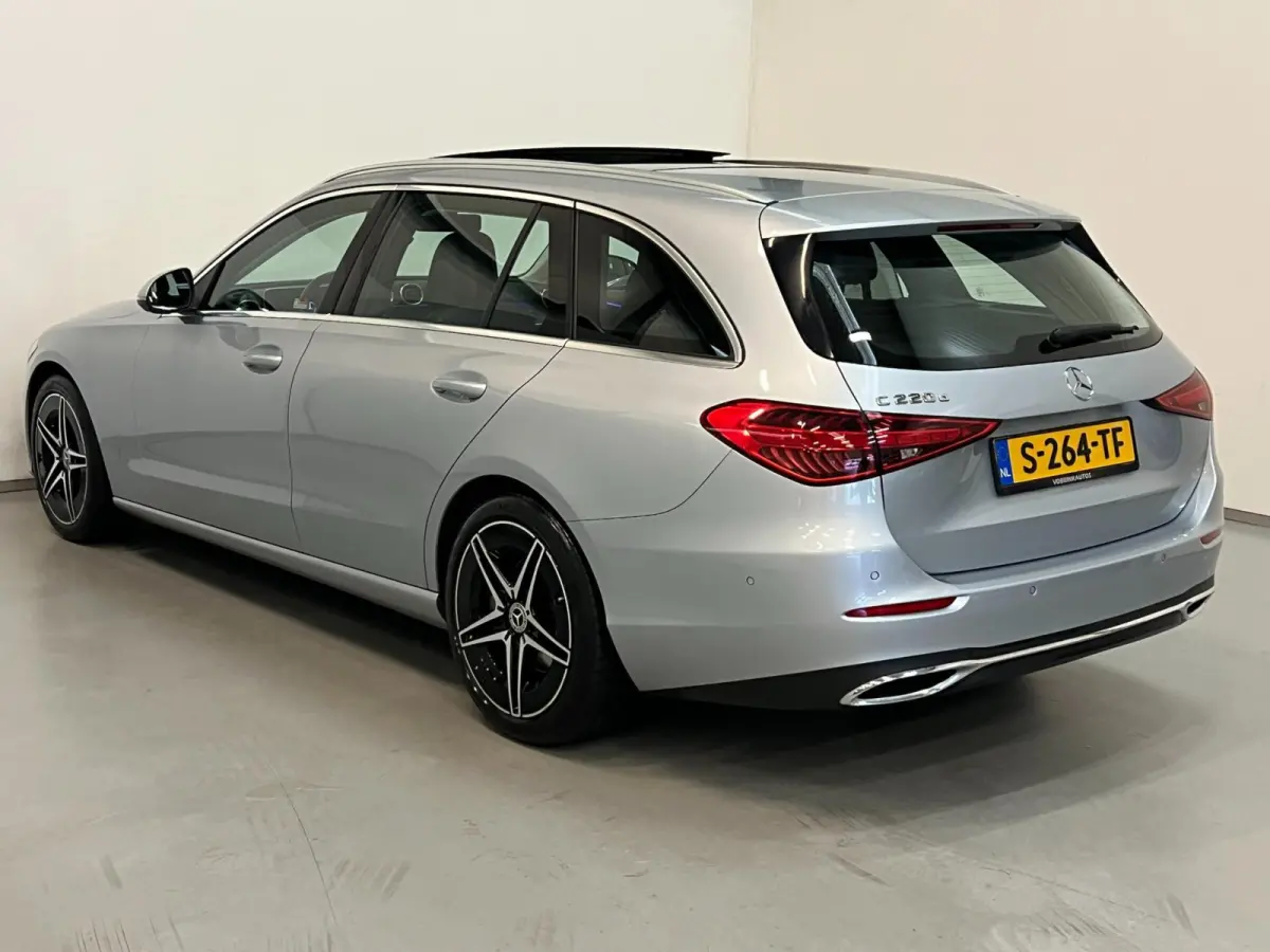 220d / Pano / BTW / 18" AMG / Trekhaak
