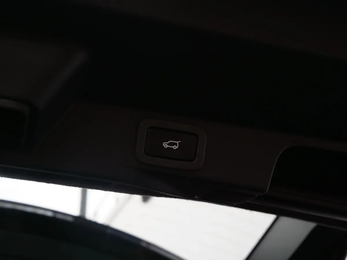 2.0 P400e 404pk HSE Dynamic Automaat Camera / Luchtvering / Navi / Pano-dak