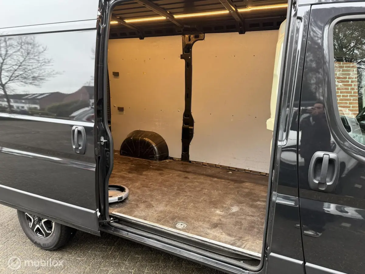 bestel 2.2D 140 S&S L2H2 3.5t