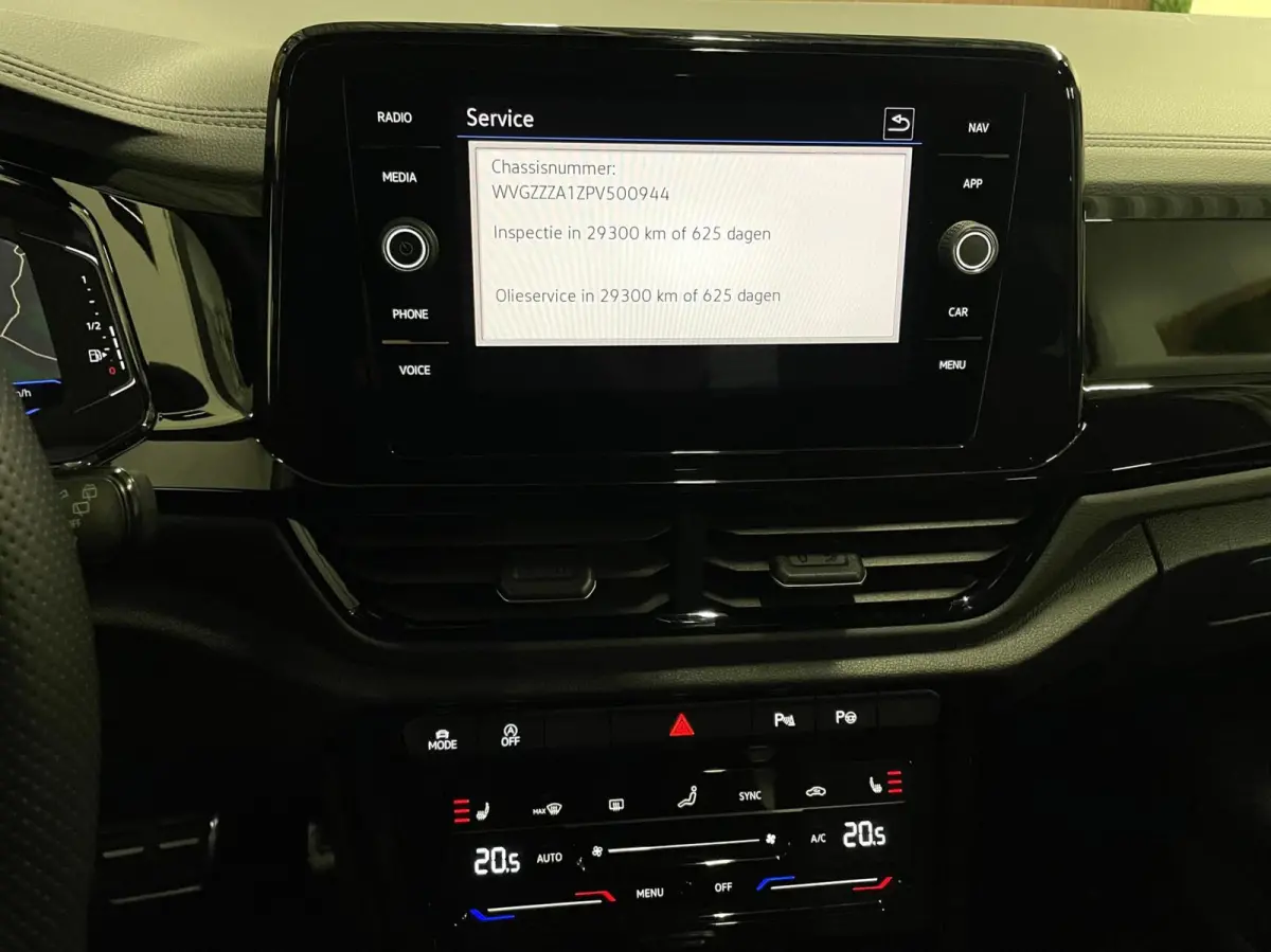 1.5 TSI R-Line Black Style/ Cam/ Beats/ Massage/ IQ LED