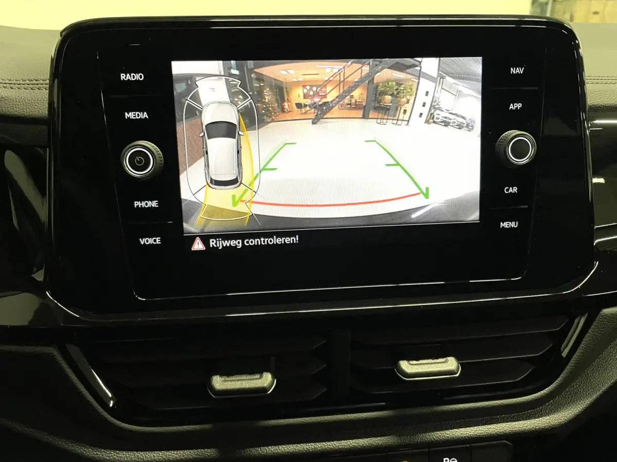 1.5 TSI R-Line Black Style/ Cam/ Beats/ Massage/ IQ LED