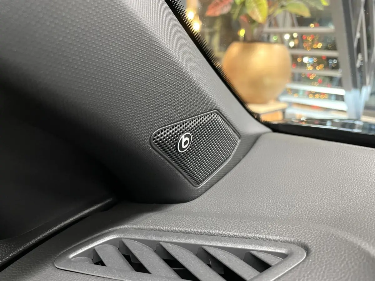 1.5 TSI R-Line Black Style/ Cam/ Beats/ Massage/ IQ LED