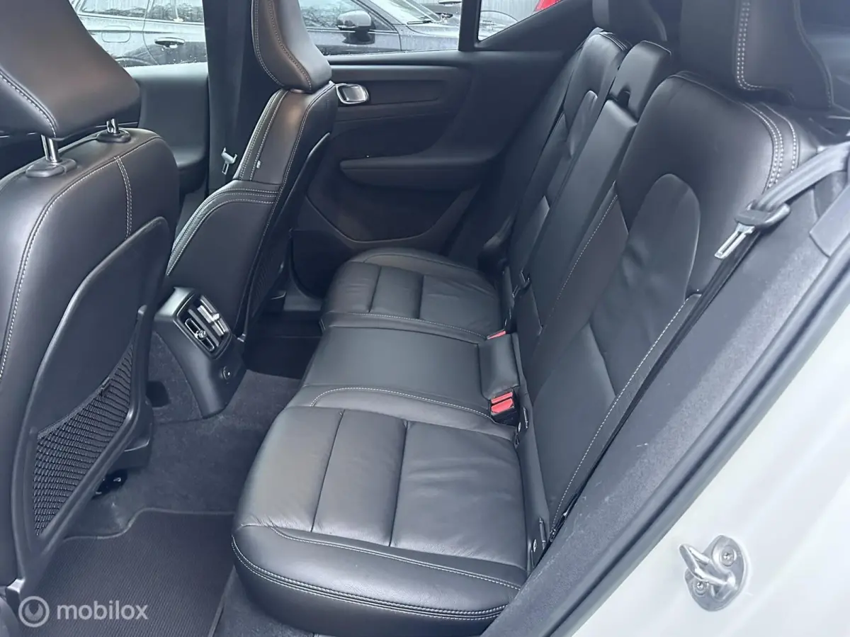 T5 Ultimate Dark|AdaptiveCruiseControl|BLIS|Stoel en stuurverwarming|Keyless
