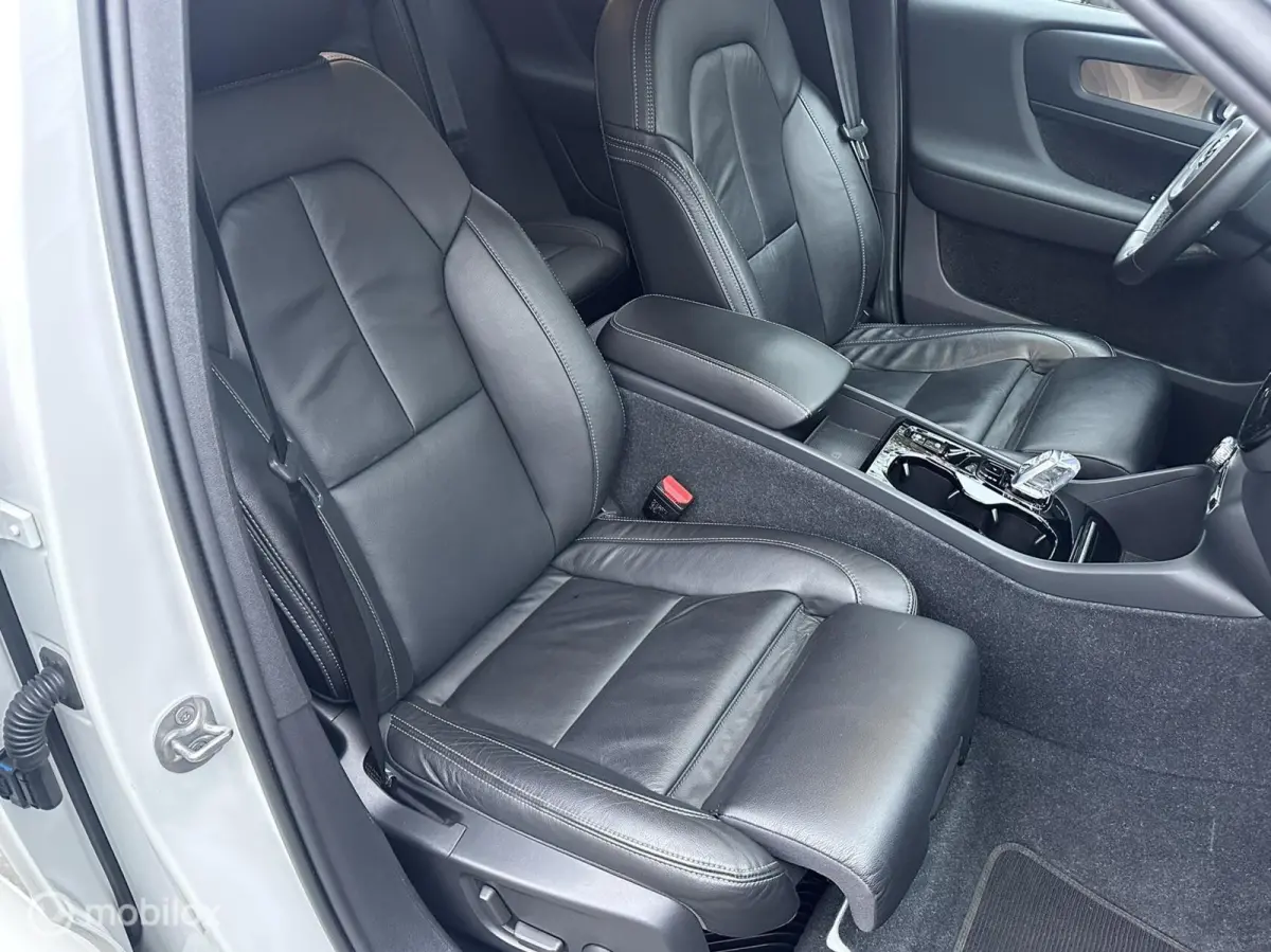T5 Ultimate Dark|AdaptiveCruiseControl|BLIS|Stoel en stuurverwarming|Keyless