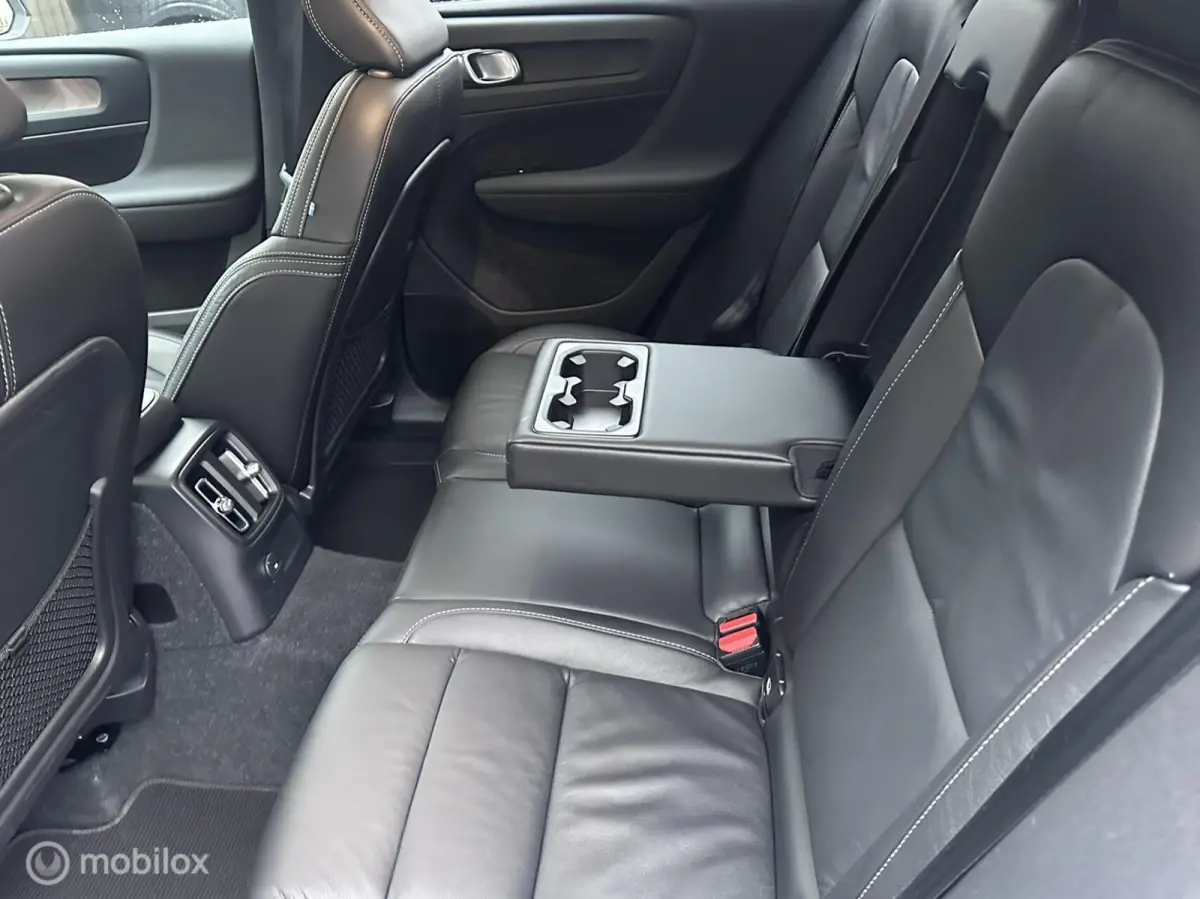 T5 Ultimate Dark|AdaptiveCruiseControl|BLIS|Stoel en stuurverwarming|Keyless