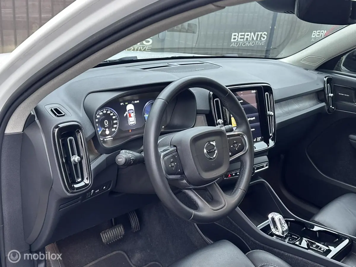 T5 Ultimate Dark|AdaptiveCruiseControl|BLIS|Stoel en stuurverwarming|Keyless