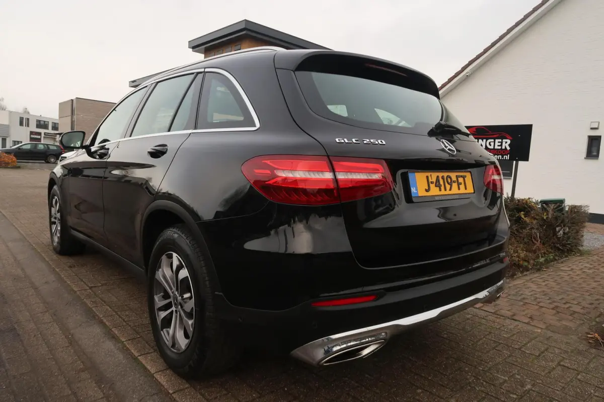 250 4MATIC PANORAMADAK|AMG-INTERIEUR|NAVIGATIE XL|XENON-LED|DEALER ONDERHOUDEN