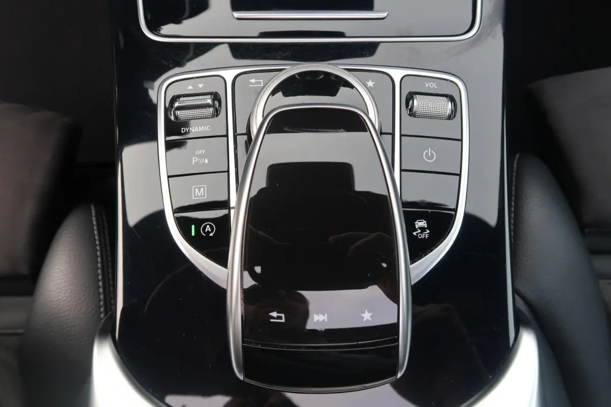 250 4MATIC PANORAMADAK|AMG-INTERIEUR|NAVIGATIE XL|XENON-LED|DEALER ONDERHOUDEN