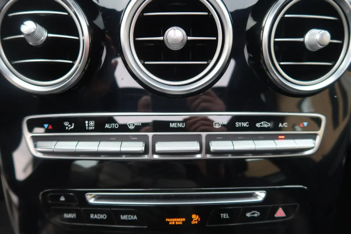 250 4MATIC PANORAMADAK|AMG-INTERIEUR|NAVIGATIE XL|XENON-LED|DEALER ONDERHOUDEN