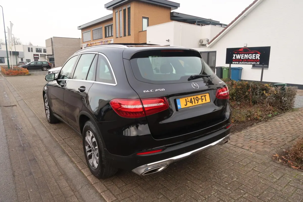 250 4MATIC PANORAMADAK|AMG-INTERIEUR|NAVIGATIE XL|XENON-LED|DEALER ONDERHOUDEN