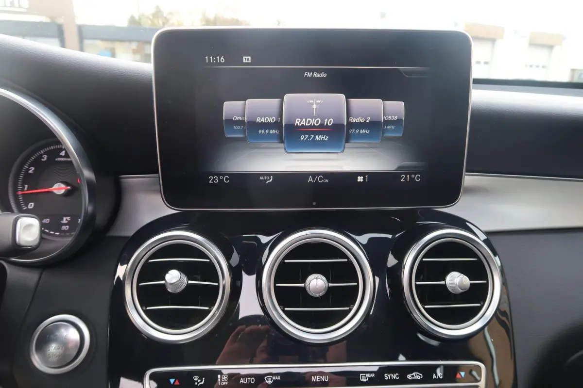 250 4MATIC PANORAMADAK|AMG-INTERIEUR|NAVIGATIE XL|XENON-LED|DEALER ONDERHOUDEN