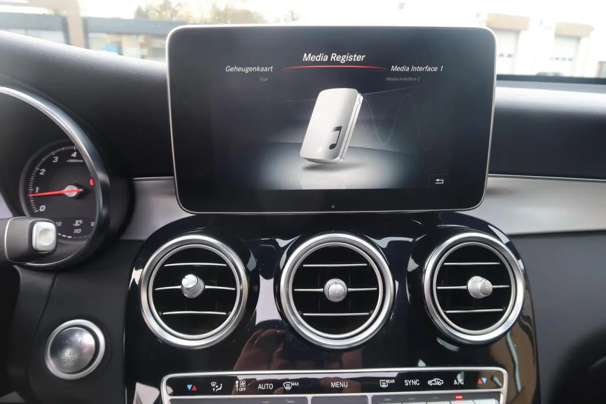 250 4MATIC PANORAMADAK|AMG-INTERIEUR|NAVIGATIE XL|XENON-LED|DEALER ONDERHOUDEN