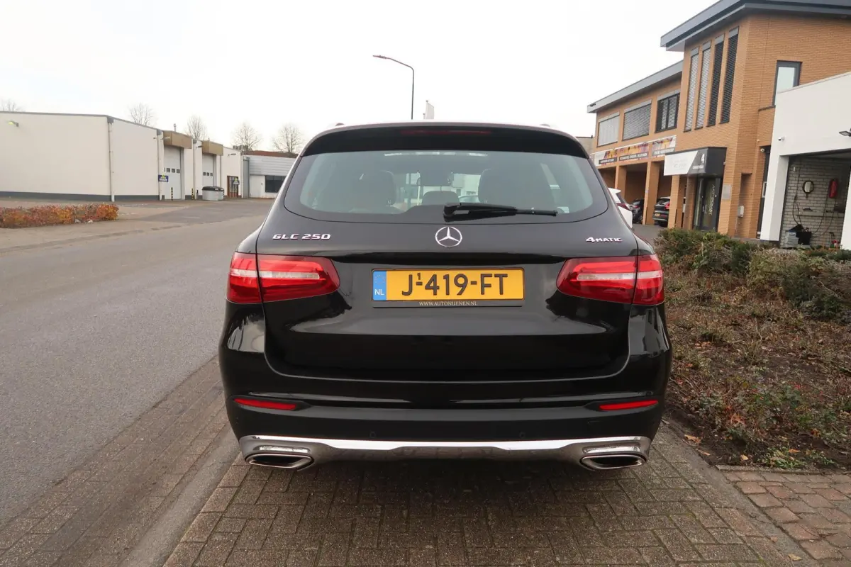 250 4MATIC PANORAMADAK|AMG-INTERIEUR|NAVIGATIE XL|XENON-LED|DEALER ONDERHOUDEN