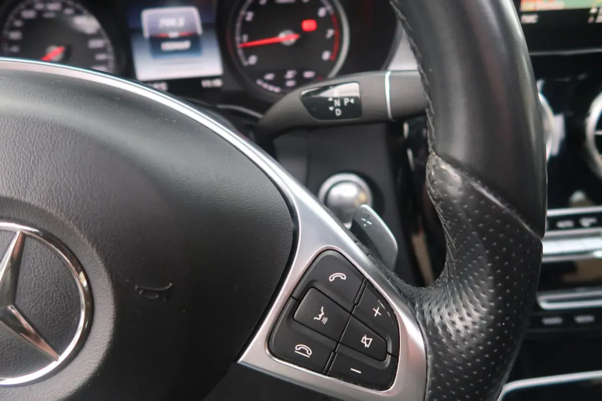250 4MATIC PANORAMADAK|AMG-INTERIEUR|NAVIGATIE XL|XENON-LED|DEALER ONDERHOUDEN