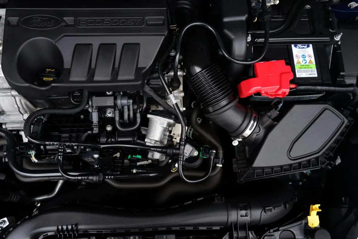 1.0 EcoBoost Connected, NL, CarPlay, cruise, LED