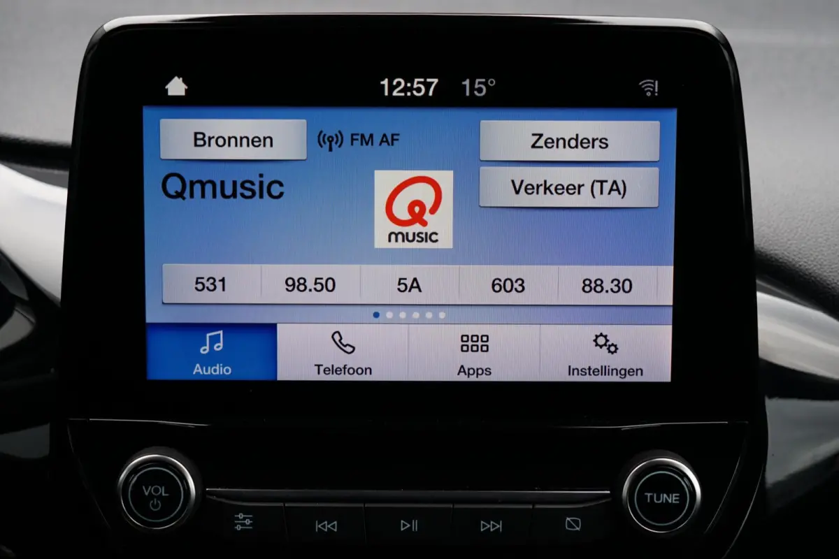 1.0 EcoBoost Connected, NL, CarPlay, cruise, LED
