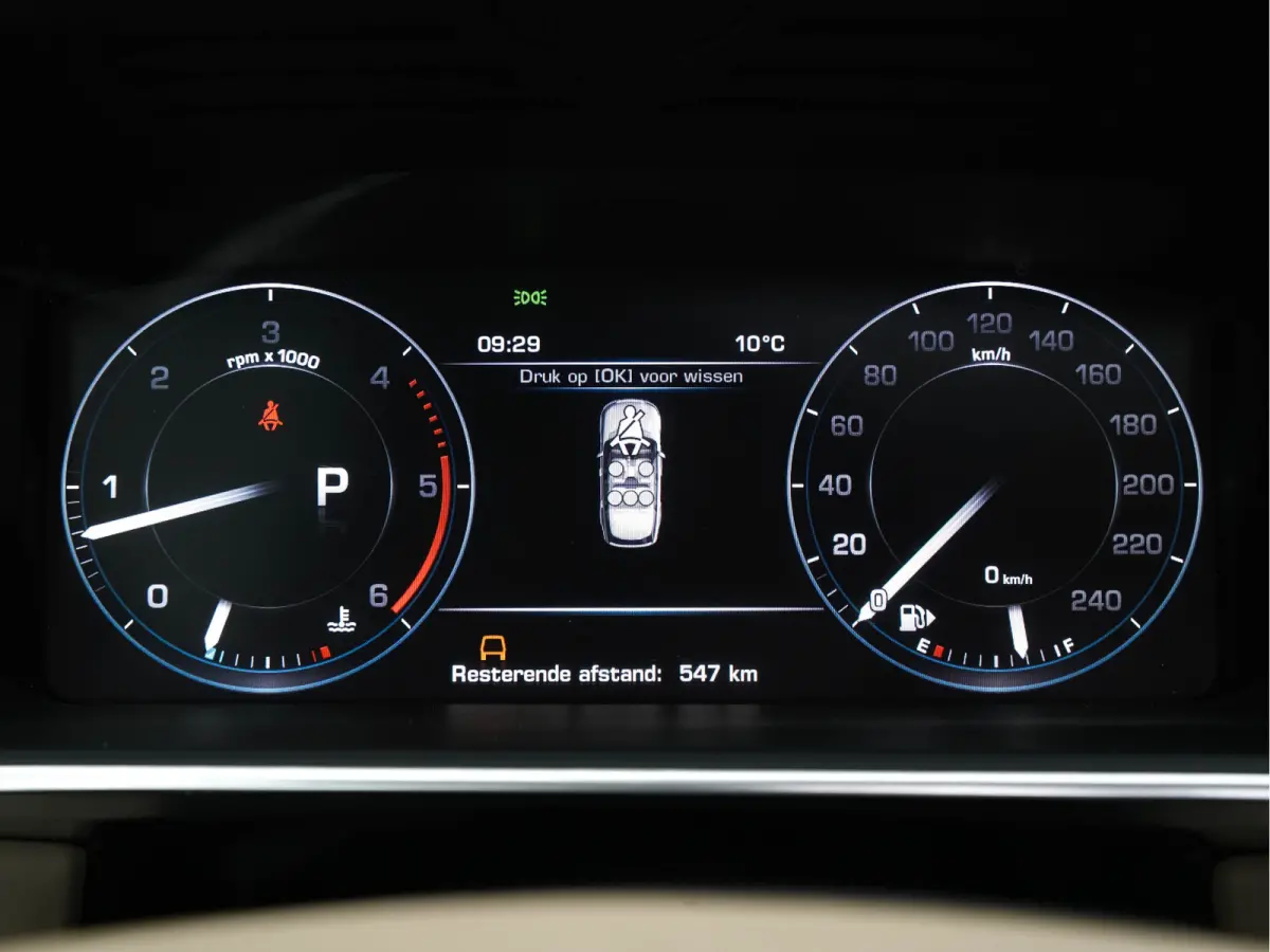 4.4 SDV8 Vogue AWD Aut. *PANO | DIGI-COCKPIT | MERIDIAN-AUDIO | SURROUND-VIEW | MEMORY-PACK |  KEYLESS | OXFORD-FULL-LEATHER | BI-XENON | NAVI-FULLMAP | ECC | PDC | CRUISE | COMFORT-SEATS | 